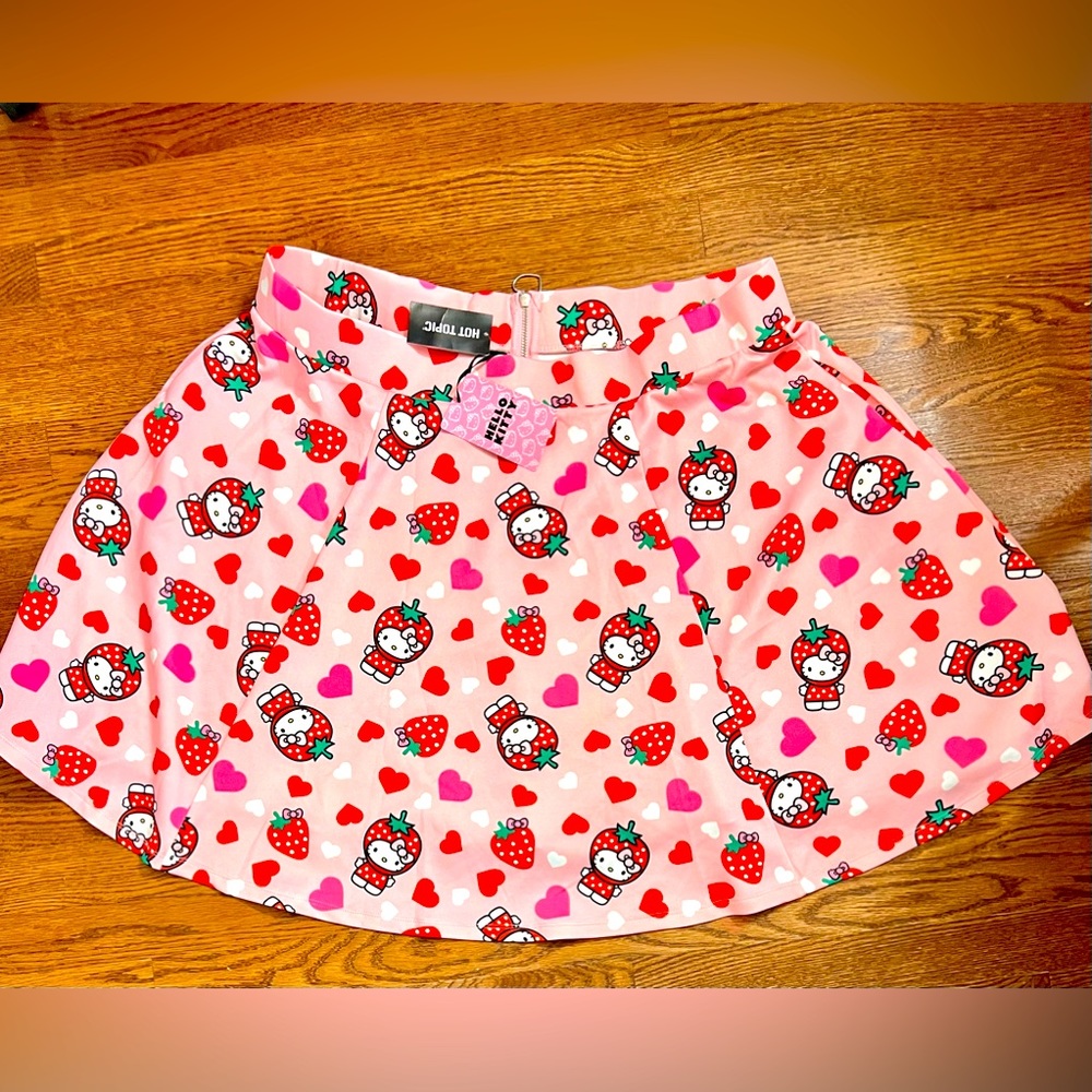 🩷🩷 NEW HELLO KITTY SKIRT 🩷🩷